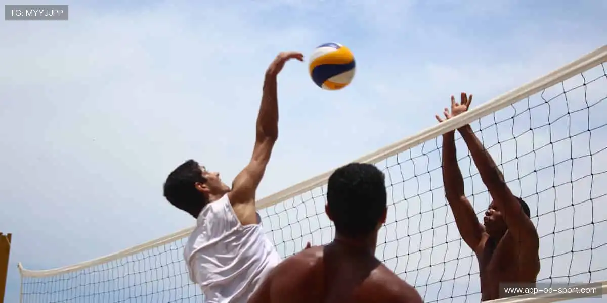 🎮潮流周边，让热爱从赛场延伸到生活！🌟